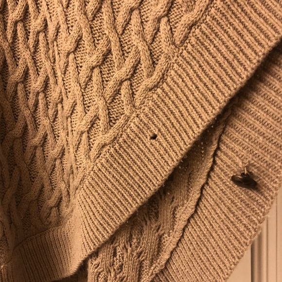 Sweater poncho - Picture 2 of 5